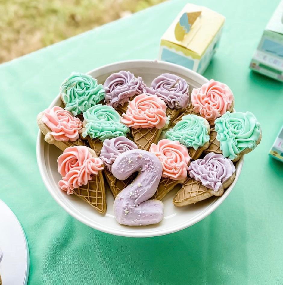 Buttercream Cookie Decorating Ice Cream! Desserts by Rebecca